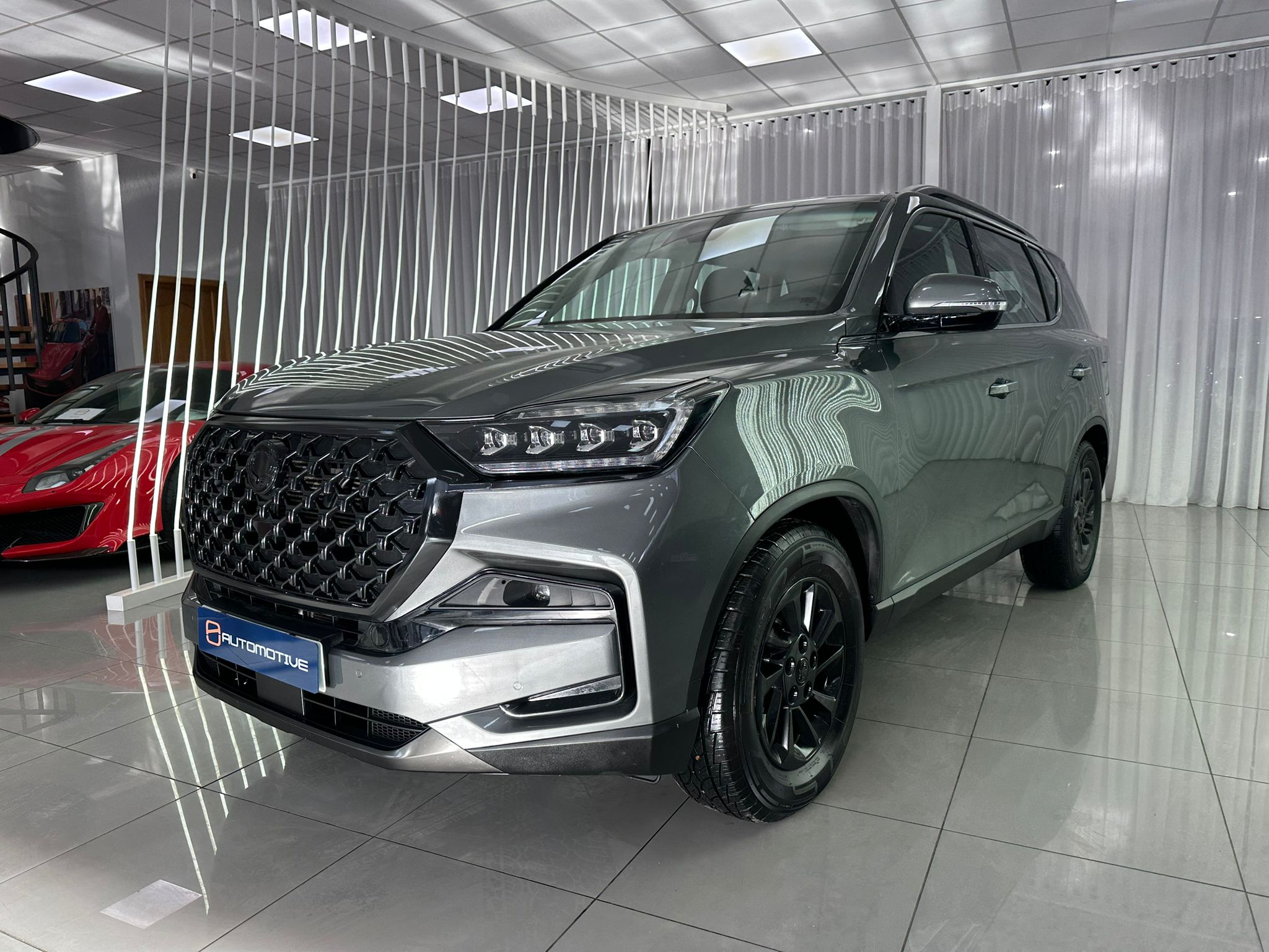 D22 DTR PRO 202CV 4X4 AUTO. 7 PLAZAS